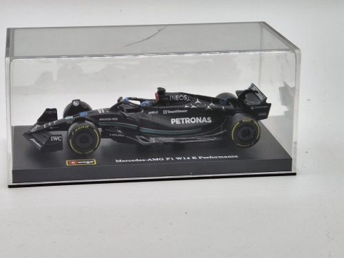Mercedes-AMG Petronas Team W14 F1 #63 (2023) - George Russel - s postavičkou pilota -  BBurago - 1:43 - s malou chybou