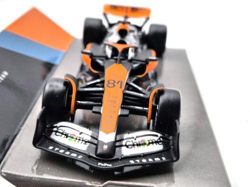 McLaren MCL60 F1 #81 (2023) - British GP 4th - Oscar Piastri -  BBurago - 1:43