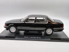 BMW E32 730i (1992) - MCG - 1:18 1/18 model auta