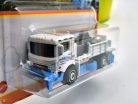 Road Stripe King - 2021 60/100 - blistery -  Matchbox - 1:64