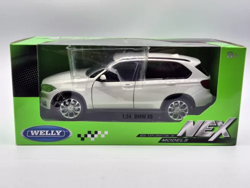 BMW X5 (2015) - biela -  Welly - 1:24