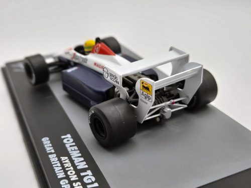 Toleman TG184 F1 #19 (1984) - Great Britain GP - Ayrton Senna - s postavičkou pilota -  Edicola - 1:43