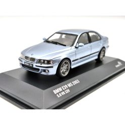  BMW E39 M5 5.0 V8 2003  - svetlomodré - Solido  model auta 1:43