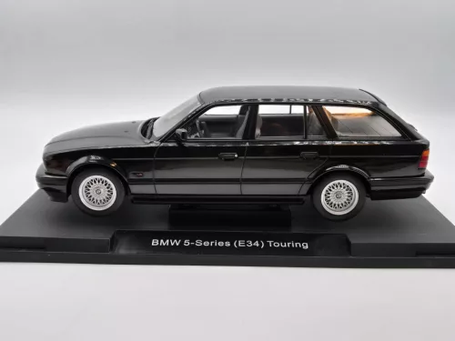 BMW E34 540i Touring -  MCG - 1:18 1/18 model auta