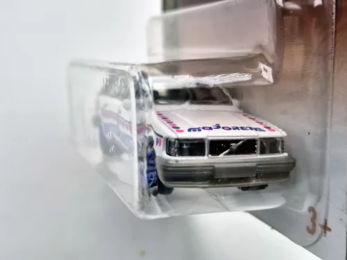 Volvo 204 GL SW Station Wagon (1986) -  Majorette - 60 years Anniversary Edition - 1:64