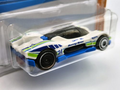 Hot Wheels Group C Fantasy - HW Track Champs 3/5 - 89/250 - s dlhou kartou