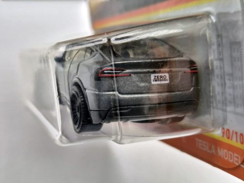 Tesla Model X - 90/100 - blistery