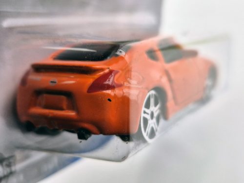 Nissan 370z (2020) - oranžová/čierna -  Maisto - 1:64