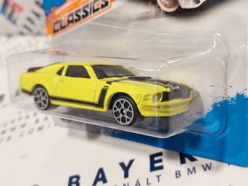 Ford Mustang Boss 302 (2013) - žltá/čierna -  Maisto - 1:64