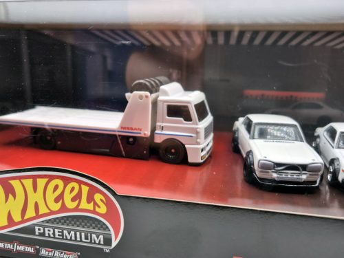 Nisssan Skyline dioráma #14 - Skyline 2000 GT-R, Skyline C210, Skyline HT 2000 GT-X