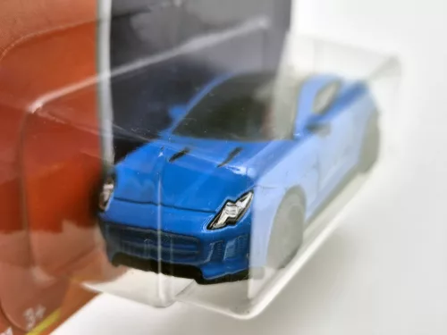 Matchbox Global Series - Jaguar F-Type Coupe (2015)