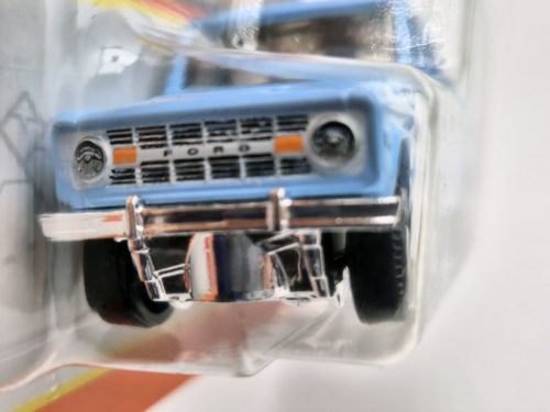 Ford Bronco (1970) - 29/100 - blistery -  Matchbox - 1:64