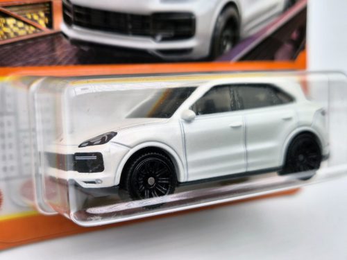 Porsche Cayenne Turbo - 27/100 - blistery -  Matchbox - 1:64