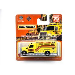   International Workstar Ambulance - 38/100 - blistery -  Matchbox - 1:64