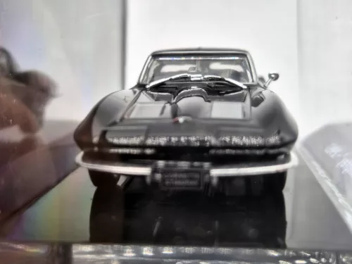 Chevrolet Corvette Stingray (1963) - čierna