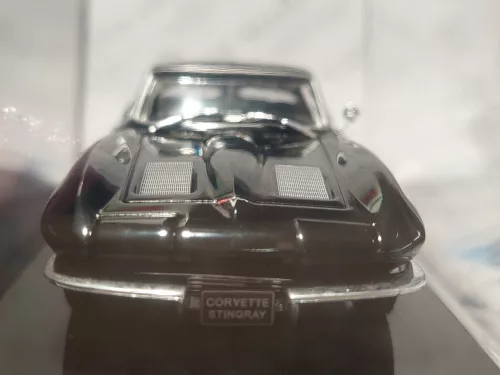 Chevrolet Corvette Stingray (1963) - čierna
