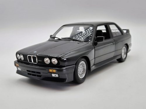 BMW E30 M3 - Minichamps - 1:18  - použitá