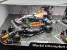 Red Bull set F1 modelov áut - 2023 RB19 Max Verstappen - 2023 RB19 Sergio Perez (Miami) - 2022 RB18 Max Verstappen - 2021 RB16B Max Verstappen (Turkish GP) -  Bburago -1:43