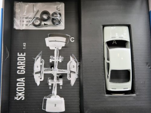 Skoda Garde (1982) -  Abrex - 1:43 - modelársky kit