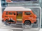 Volkswagen VW T3 transporter Camper (1979) - oranžová -  Majorette - 1:64