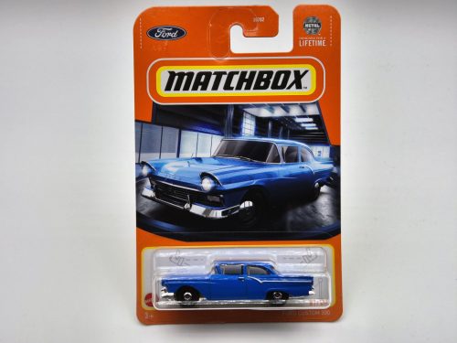 Ford Custom 300 - 2024 41/100 - s dlhou kartou -  Matchbox - 1:64