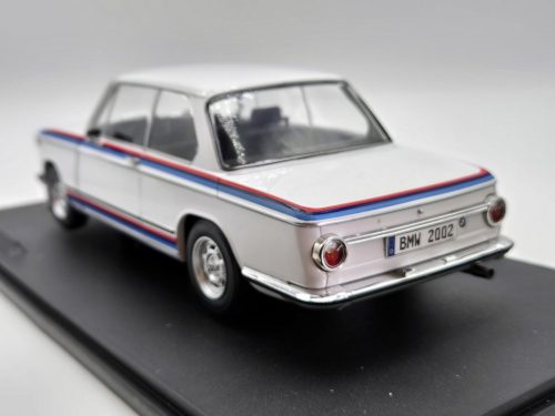 BMW 2002tii turbo (1971) -  Solido - 1:18