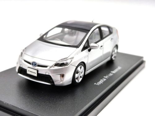 Toyota Prius - model so strešným oknom - strieborná -  Ebbro - 1:43