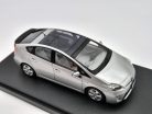 Toyota Prius - model so strešným oknom - strieborná -  Ebbro - 1:43