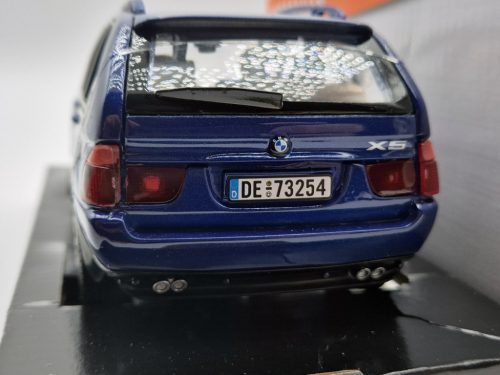 BMW X5 E53 -  Motor Max - 1:24