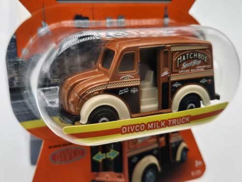 Matchbox Moving Parts - Divco Milk Truck -  Matchbox - 1:64