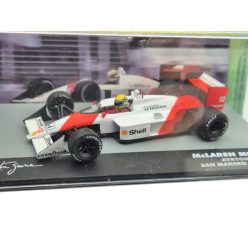   McLaren MP4/4 F1 #12 (1988) - San Marino GP - Ayrton Senna - s postavičkou pilota -  Edicola - 1:43