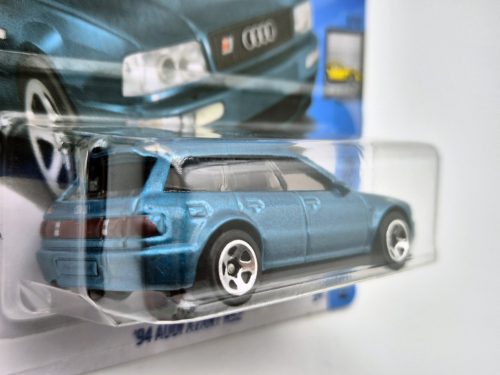 HW Audi Avant RS2 (1994)- Factory Fresh 9/10 - 133/250 -  Hot Wheels - 1:64
