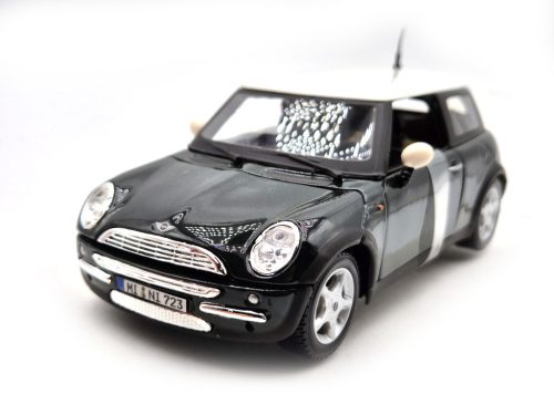 Mini Cooper (2006) - tmavozelené -  Maisto - 1:24