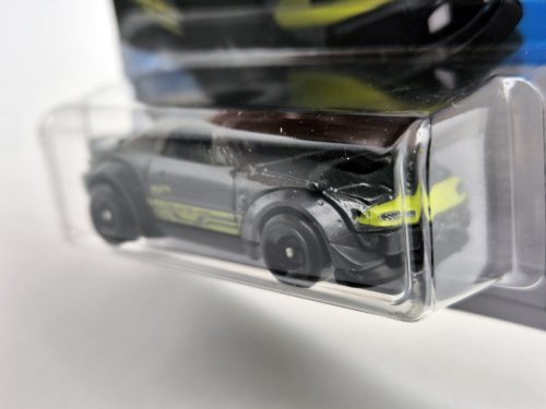 Hot Wheels Mazda MX-5 Miata - HW Dream Garage - 2/5 - 1/250 -  Hot Wheels - 1:64