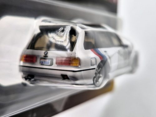 Hot Wheels Elite 64 BMW 318i Touring (1990) -  Hot Wheels - 1:64