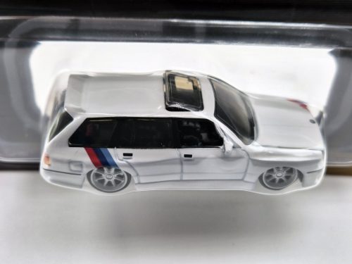 Hot Wheels Elite 64 BMW 318i Touring (1990) -  Hot Wheels - 1:64