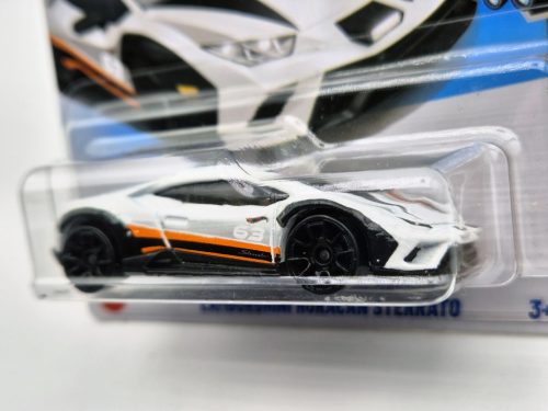 Hot Wheels Lamborghini Huracán Sterrato - Safari Mode  1/5 - 41/250  -  Hot Wheels - 1:64