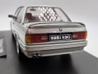 BMW E30 325i M paket 2 (1988) - strieborná -  KK Scale - 1:18