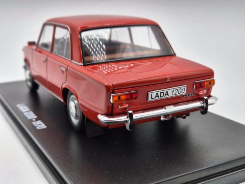Lada 2101 1200 (1970) - červená -  Hachette - 1:24
