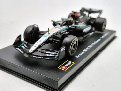 Mercedes GP W15 EQ Performance F1 #44 (2024) - Lewis Hamilton - s postavičkou pilota -  Bburago - 1:43