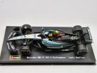 Mercedes GP W15 EQ Performance F1 #44 (2024) - Lewis Hamilton - s postavičkou pilota -  Bburago - 1:43