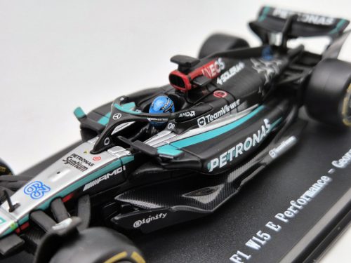 Mercedes GP W15 EQ Performance F1 #63 (2024) - George Russel - s postavičkou pilota -  Bburago - 1:43