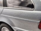 BMW E39 Touring (1998) - strieborná -  Triple9 - 1:18