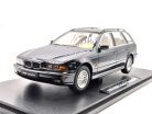 BMW E39 Touring (1998) - zelená -  Triple9 - 1:18