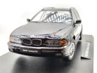 BMW E39 Touring (1998) - modrá -  Triple9 - 1:18