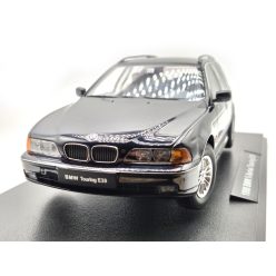 BMW E39 Touring (1998) - modrá -  Triple9 - 1:18
