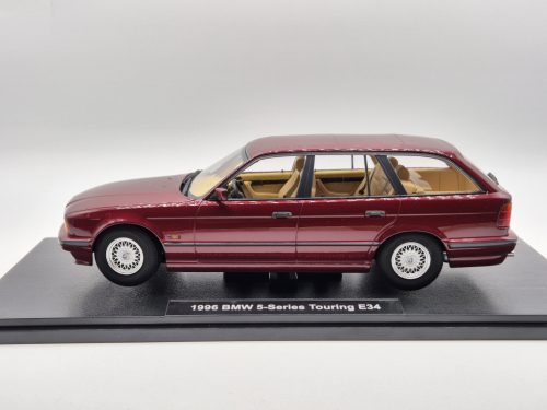 BMW E34 Touring (1996) - bordová -  Triple9 - 1:18