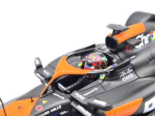 McLaren MCL38 F1 #81 (2024) - Oscar Piastri - s postavičkou pilota -  Bburago - 1:24