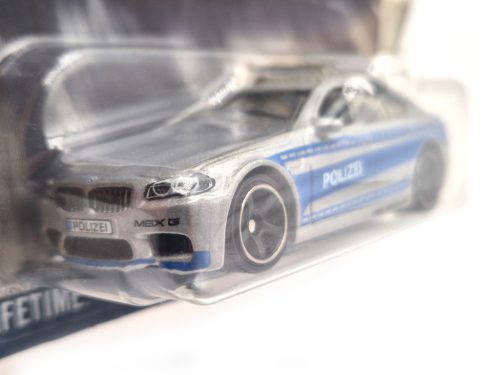 BMW F10 M5 Police - 02/05 - s dlhou kartou -  Matchbox - 1:64