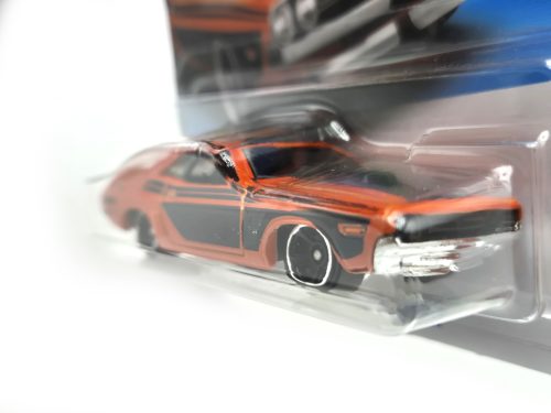 Hot Wheels '71 Dodge Challenger - Muscle Mania 1/10 - 131/250 -  Hot Wheels - 1:64